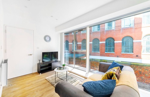 St George's Quarter Apartment | Luxury, Modern, 1 Bed, Citycentre,familyfriendly