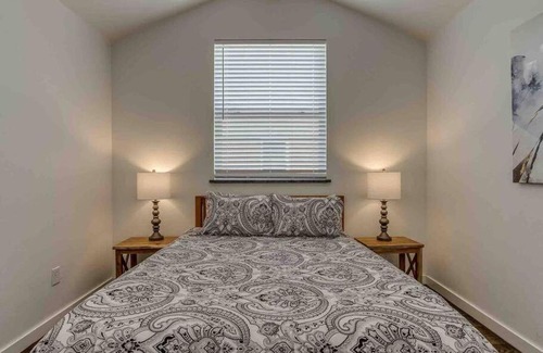 Central Oklahoma City House | Luxury Modern 3BR - Private Primary Suite!