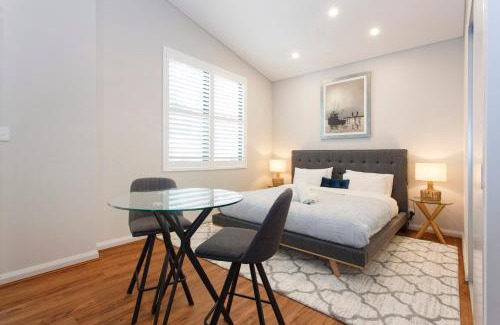 South Fremantle Apartment | Luxury Modern Escapia