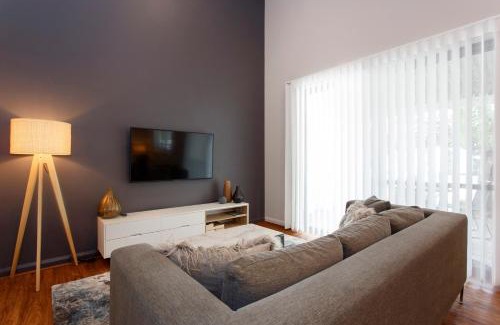 South Fremantle Apartment | Luxury Modern Escapia