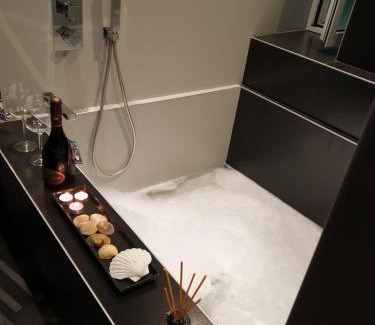 Trionfale Apartment | Luxury Modern flat near Vatican with Self Check in and Free Street Parking