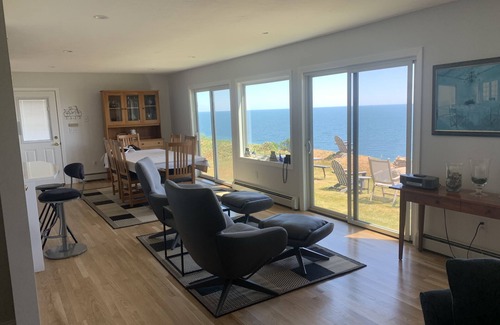 Plymouth House | Luxury Modern Updated Ocean Home with Clifftop View of Cape Cod Bay
