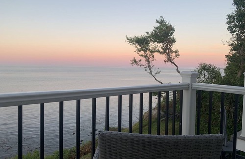 Plymouth House | Luxury Modern Updated Ocean Home with Clifftop View of Cape Cod Bay