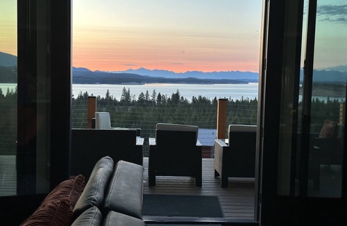 Rexford Villa | Luxury modern villa near Marina on Lake Koocanusa