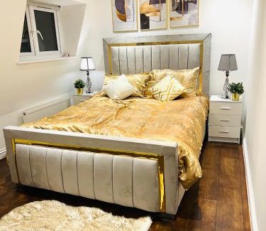 Charlton Apartment | Luxury Morden 4 bedroom Flats which will make you unforgettable