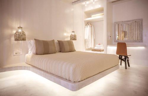 Agios Prokopios Villa | Luxury Naxos Villas Elegant Villa Air Conditioning Private Pool 4 Bedroom Stelida