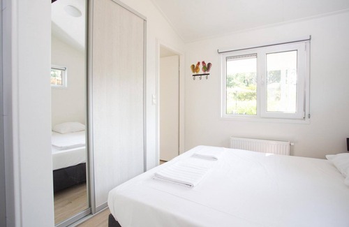Rhenen House | Luxury, nice comfort and a cozy interior. Book one of the 6-person Heuvelrug Cottages now.