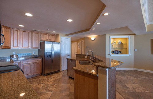 Ocean City Condo | Luxury ocean front unit on 6th St & Boardwalk. Available Ocean & Country Calling