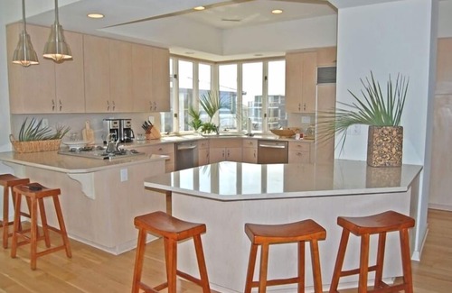 Shell Island House | Luxury Ocean Estate Casa Blanca with Direct Oceanfront Access & HEATED Pool