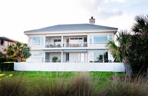 Shell Island House | Luxury Ocean Estate Casa Blanca with Direct Oceanfront Access & HEATED Pool