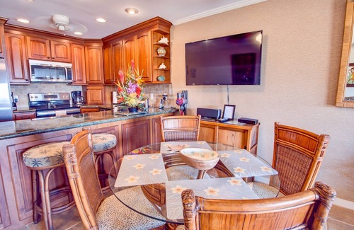 Kahana Condo | Luxury Ocean View Condo - Kahana Sunset D4 - A/C & 5G WiFi - Pool