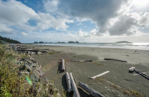 Tofino Apartment | Luxury Oceanfront Condo by OnlyBC 104