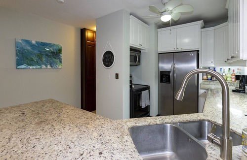 Barrio Los Faroles Condo | Luxury Oceanfront Villa Direct on the Sand