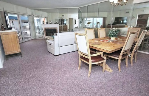 Indian Shores Condo | Luxury Oceanview Condo @ The Beach Cottage in Indian Shores. 2 Bed/2 Bath