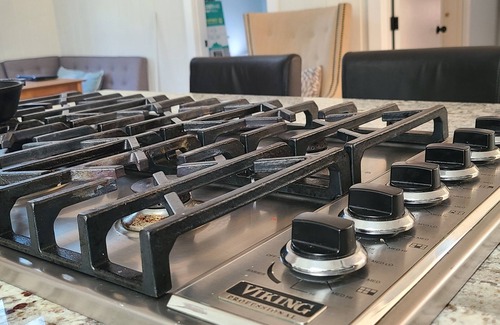 West Yarmouth Cottage | Luxury on the cape, Private beach , central a/c, outdoor shower