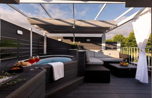 Forte dei Marmi Villa | Luxury Paradise House