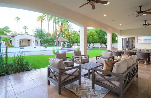 Camelback Country Estates House | Luxury Paradise Valley Villa - Pool, Sand Volleyball & Outdoor Cabana