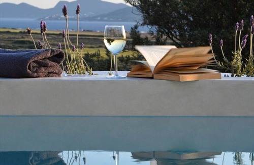 Glisidia Villa | Luxury Paros Villa | Villa Thoe | Contemporary Luxury | 3 Bedrooms | Glisidia