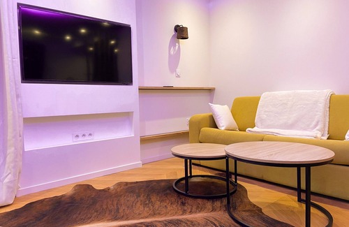 Issy-les-Moulineaux Apartment | Luxury Penthouse Eiffel Tower view