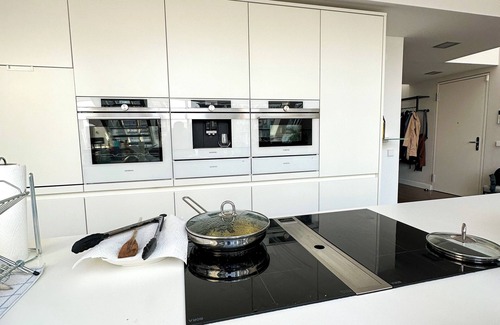 West Berlin Centre Apartment | Luxury penthouse on Kurfürstendamm