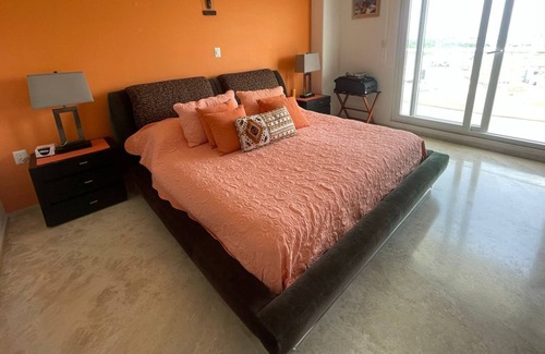 Alvarado Apartment | Luxury PH in front of the Sea
