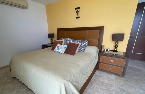 Alvarado Apartment | Luxury PH in front of the Sea