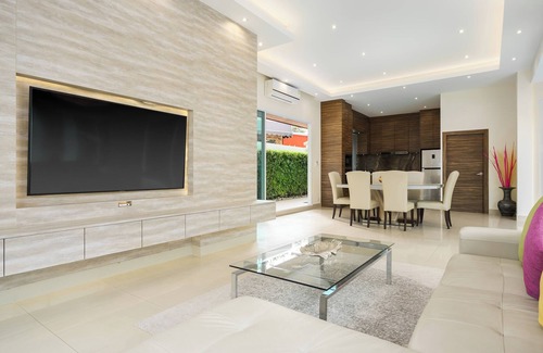 Nong Prue Villa | Luxury Pool Villa A14 3BR/8 Persons