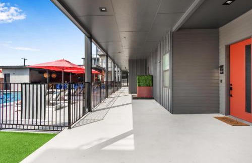 New Braunfels House | Luxury Resort-Style Living - Centrally Located