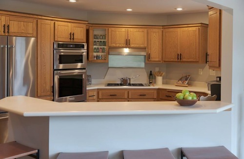 La Crosse House | Luxury Retreat - Nestled in the Bluffs - 10 Mins to Downtown