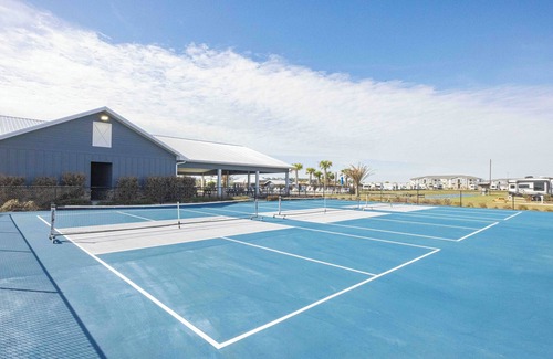 Foley RV Rental | Luxury RV Lot in Grand Riviera Resort in Foley, AL