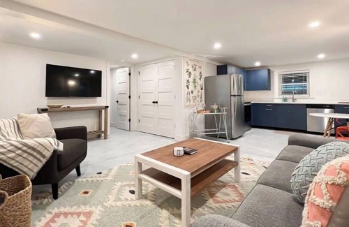 Folly Beach Cabin | Luxury Sea Cabin Guest Suite - Across from Beach