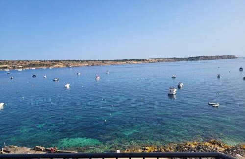 Għadira Apartment | Luxury Seafront Apartment with Panoramic Views- Ghadira, Mellieha Bay