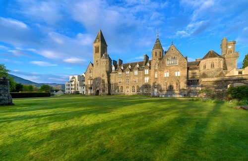 Fort Augustus Apartment | Luxury Self Catering Apartment with Swimming Pool in the Grounds of a Monastery on Loch Ness