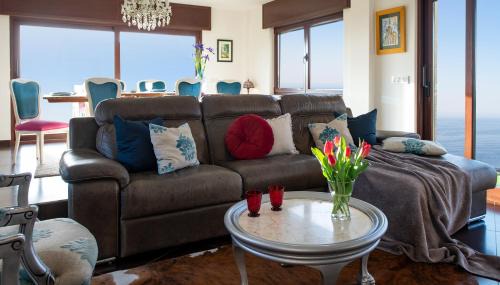 Serans House | Luxury Singular Villa Carolina