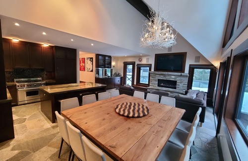 Upper Village House | Luxury Ski-in/Ski-out Home with Oversized Hot Tub on Whistler-Blackcomb Slopes