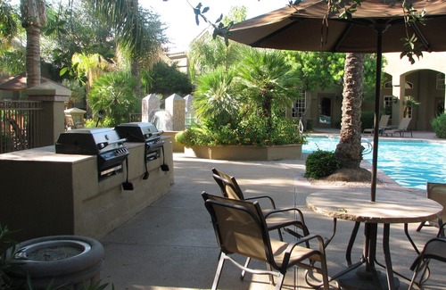 Paradise Valley Village Condo | Luxury Southwestern Condo Overlooking Quiet Inner Courtyard