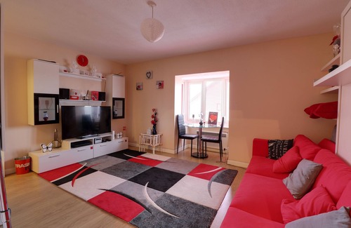 London Borough of Ealing Apartment | Luxury Studio Apartmentnideal long/short stay. Perfect access to WEMBLEY ARENA