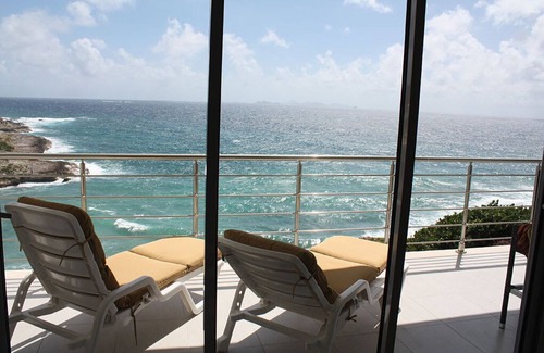 Point Blanche Apartment | Luxury Suite 2.4 in Seneca by Personal Villas - Enjoy the Amazing Ocean Views