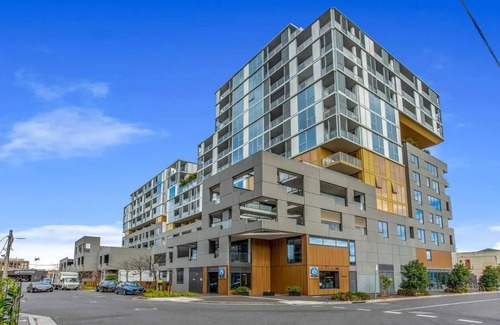 Richmond North Apartment | Luxury Suits 3 Bedroom Apartment