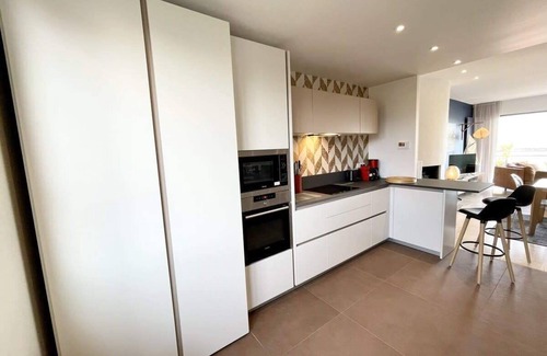 Larmor-Plage Apartment | Luxury T3 neuf de standing Front de mer vue 180