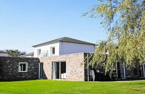Landsrade House | luxury ten person holiday (bungalow)
