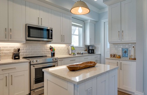 Clearwater Beach House | Luxury Townhome steps to the beachnSuper Host- 5 star Reviewed for 7 years now!