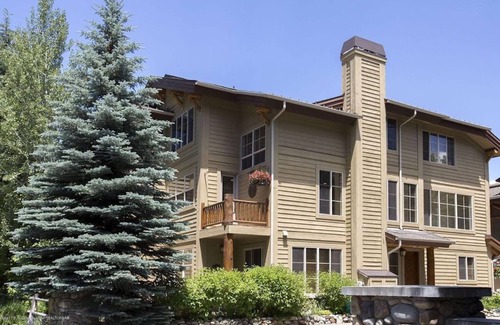 Ketchum Condo | Luxury townhouse with Baldy Views, walk to town/River Run Lodge