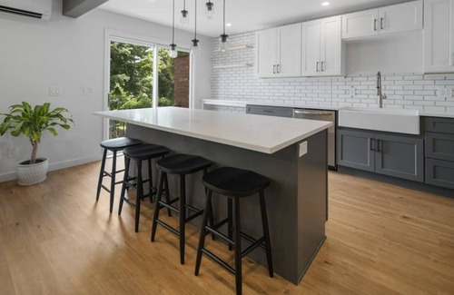 Romulus House | Luxury Twnhome | Cayuga Wine Trail | Lake Access