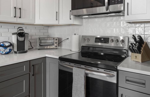 Romulus House | Luxury Twnhome | Cayuga Wine Trail | Lake Access