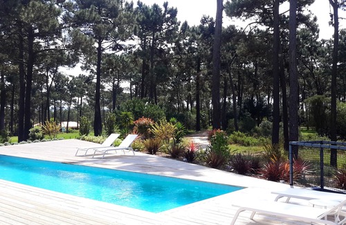 Charneca de Caparica e Sobreda Villa | Luxury Villa Within Golf Resort, Pool, Next to Fantastic Beaches