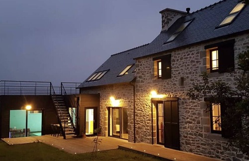 Kerlouan House | Luxury villa 4* in Kerlouan, sea and beach 80m away, quiet,heated indoor pool