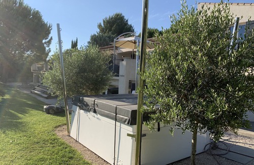 Aix-en-Provence House | Luxury villa Aix-en-Provence swimming pool/Jacuzzi - sleeps 10