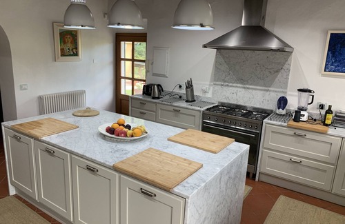 Villabuona Villa | Luxury Villa Baloccaia ,Heated Pool Lucca Italy n8 bedrooms all AC, 9 bathrooms