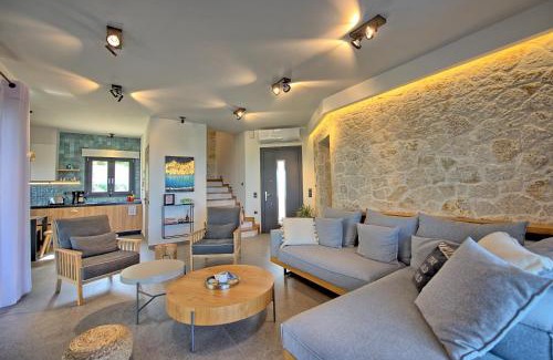 Almiros Beach Villa | Luxury Villa Ebellina by PosarelliVillas